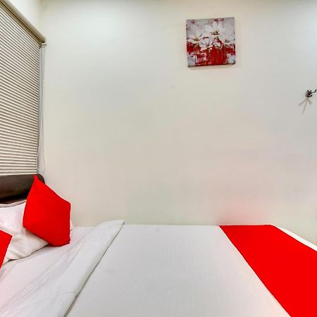 Oyo Akshaya Inn Vidzsajavádá Kültér fotó