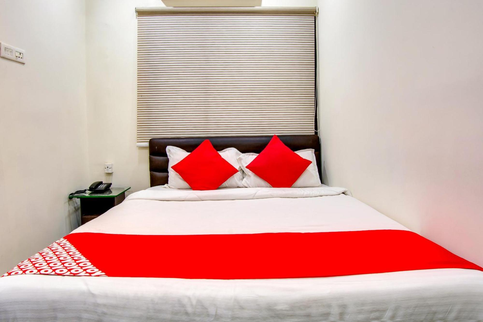 Oyo Akshaya Inn Vidzsajavádá Kültér fotó