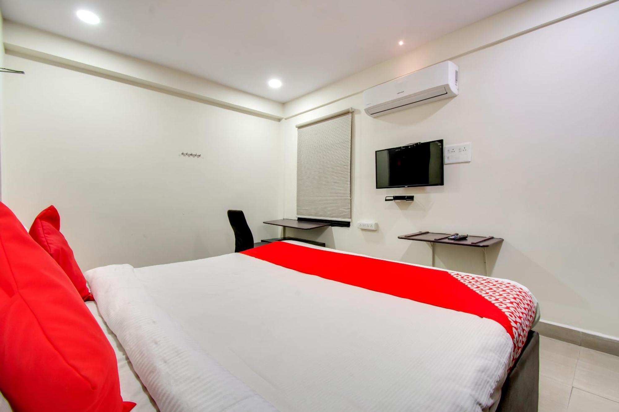 Oyo Akshaya Inn Vidzsajavádá Kültér fotó